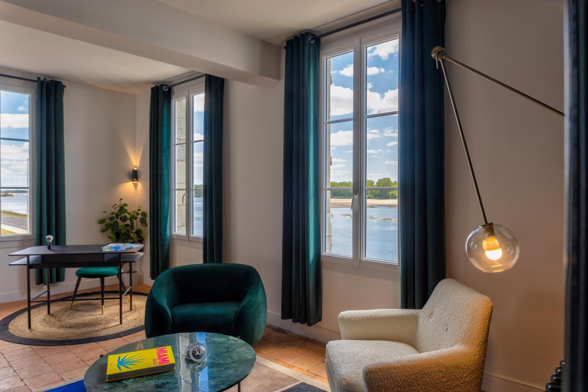 Casa Mila - Maison d'Hôtes raffinée vue sur Loire Saint-Mathurin  Esterno foto